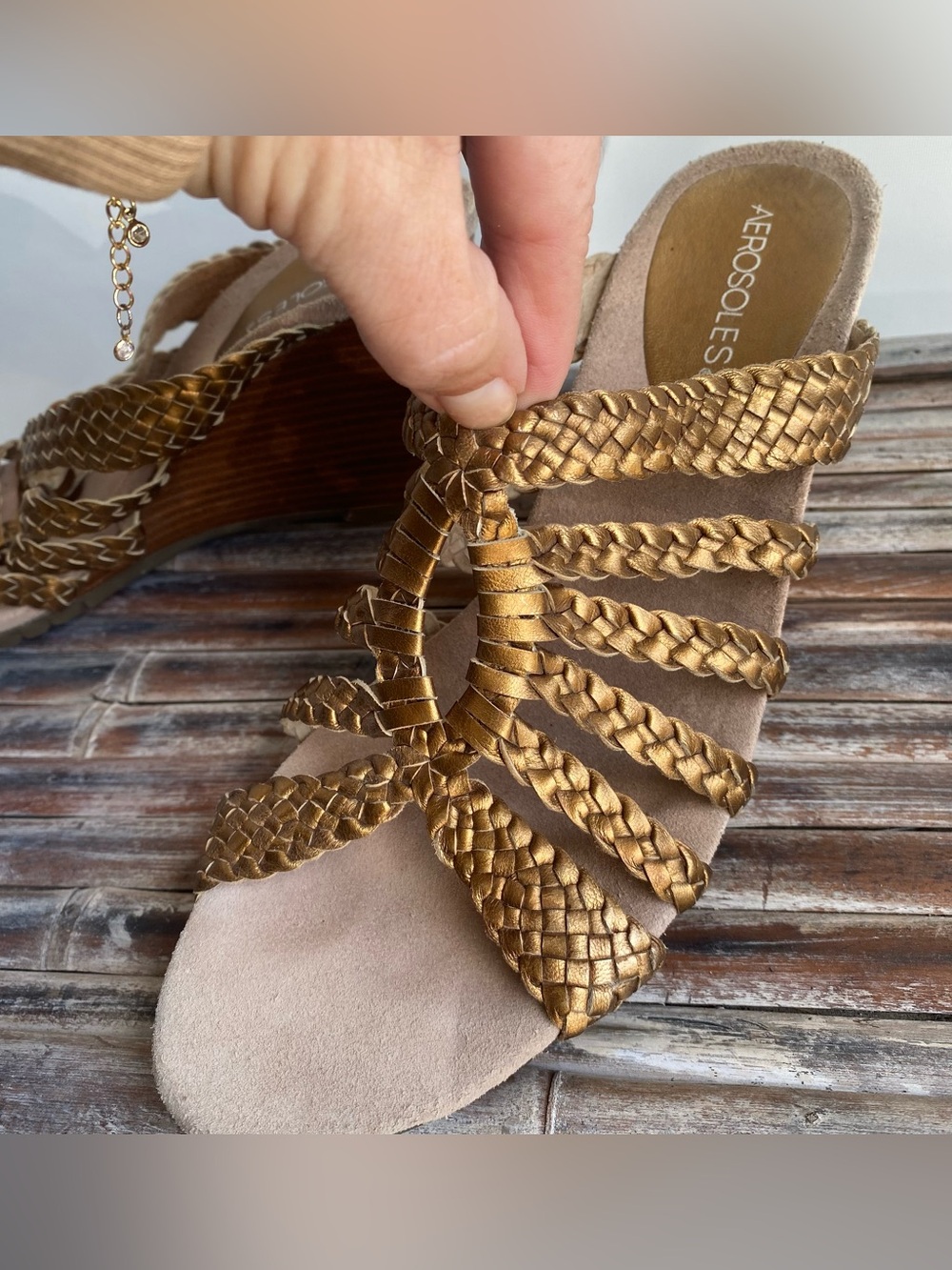 Aerosoles gold metallic braided woven Strappy sandals wedge heels 9